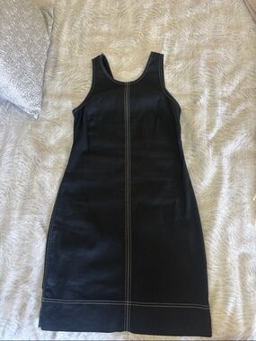 Tommy Bahama Black Top with White Contrast Stitching and Silver Zipper